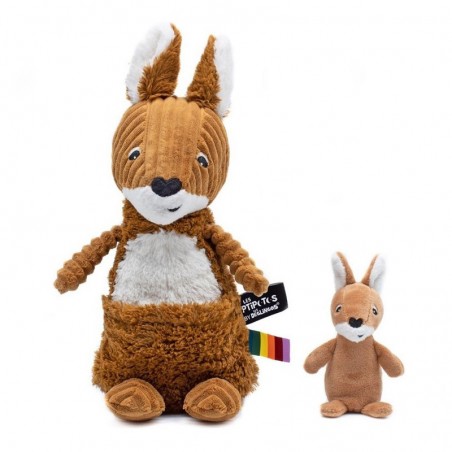 Kangaroo mom and baby by Les Ptipotosis, Les Deglingos